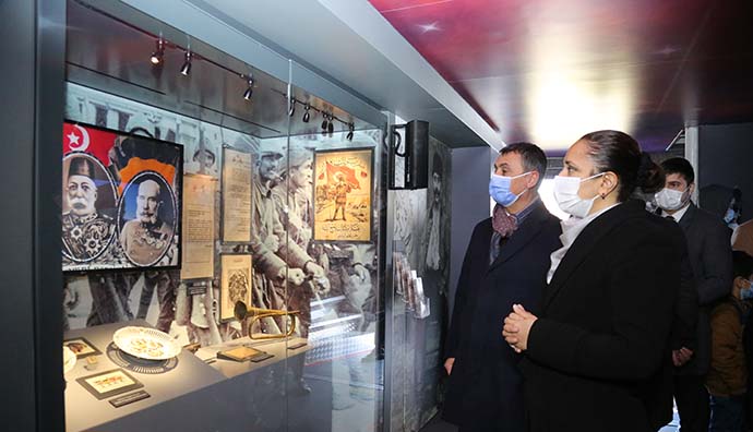 Çanakkale Savaşları Mobil Müzesi, ilk gününde Gölbaşılıların büyük ilgisiyle karşılaştı.
