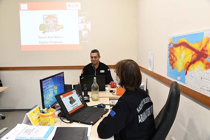 Kadıköy Belediyesi’nden online afet eğitimi