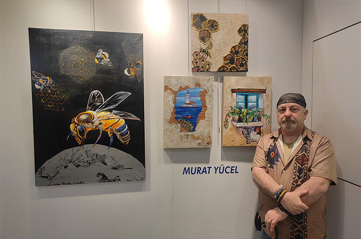 Murat Yücel eserlerini ArtContact Uluslararası Çağdaş Sanat Fuarı’nda sanatseverlerle buluşturdu